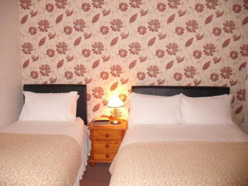 The Homestead Guest House คาร์นเรน ห้อง รูปภาพ